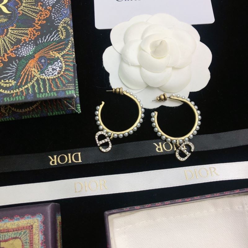 chr1st1an D10r earrings